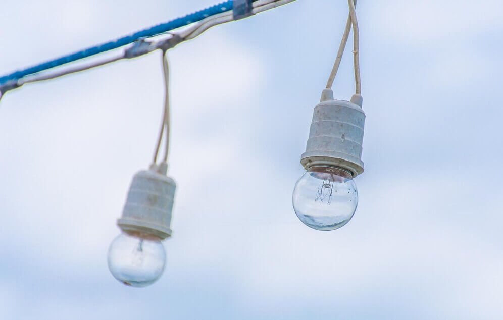 How to Prevent Power Supply Damage During Storms: Essential Strategies for Safety